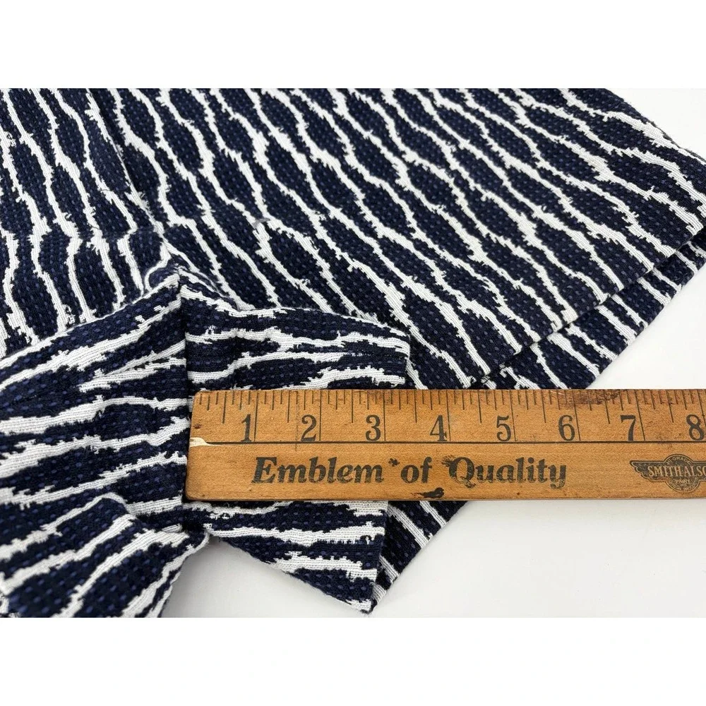 Ann Taylor LOFT Navy/White Ikat Shorts Textured Cotton Blend, Sz 6, Pre-Own